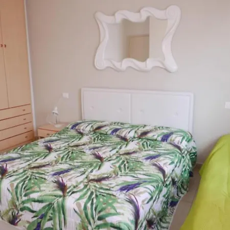 Seaside Escape In Apartmán *