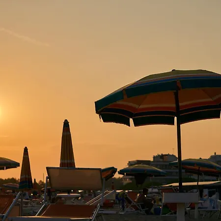 Seaside Escape In Apartamento Bibione