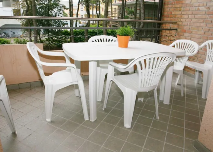 Discover Your Seaside Escape In Appartamento Bibione